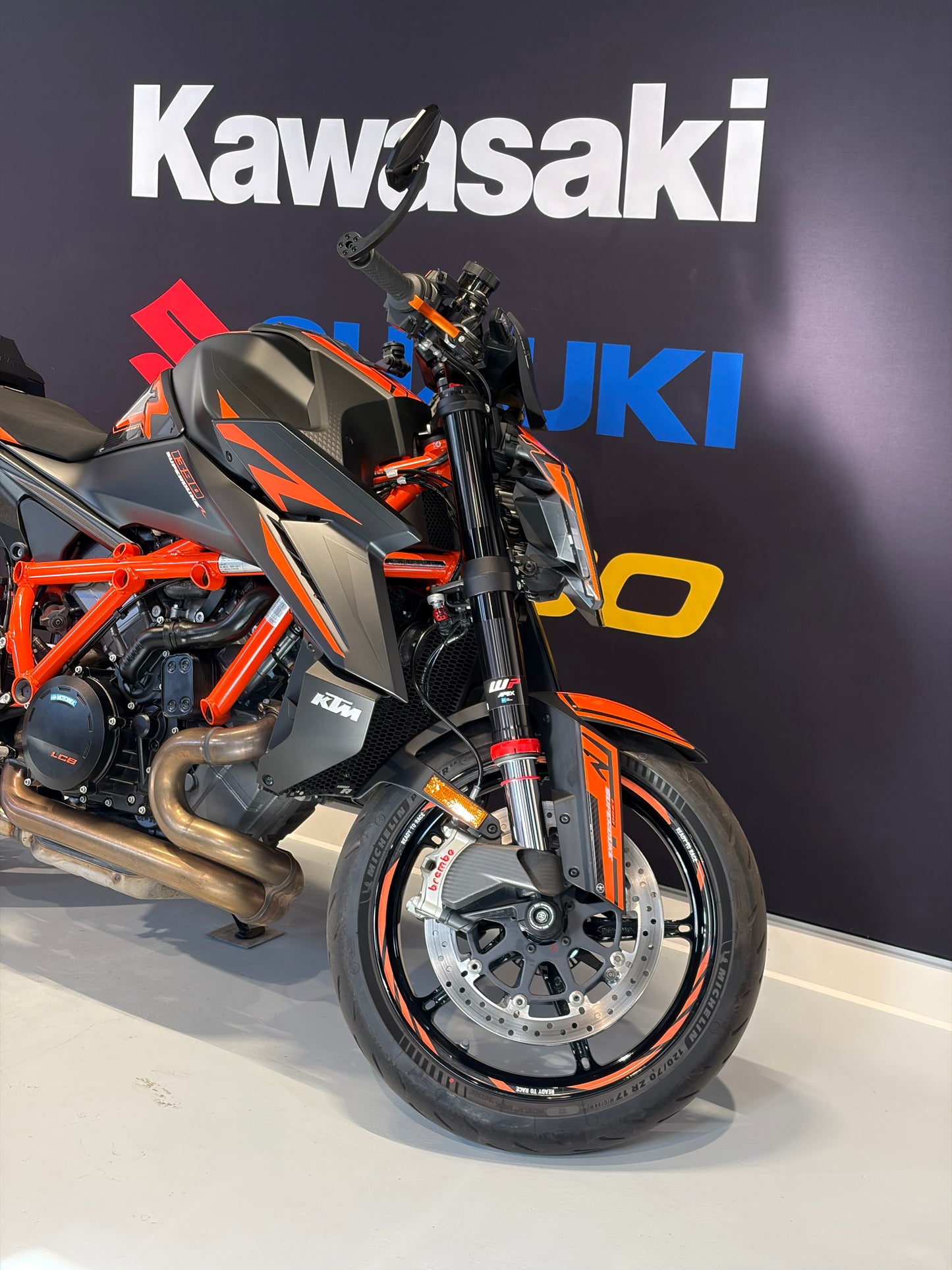 KTM 1390 SUPER DUKE R