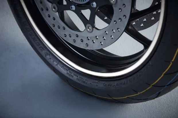 LISERET DE JANTE 17'' - BLANC SUZUKI