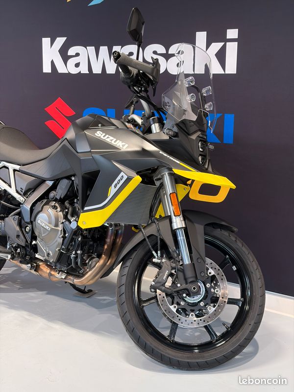 SUZUKI DL V-STROM 800 SE compatible jeune permis A2