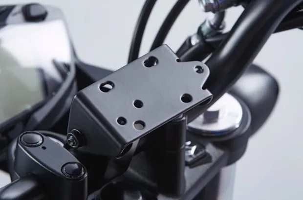 SUPPORT UNIVERSEL SUZUKI