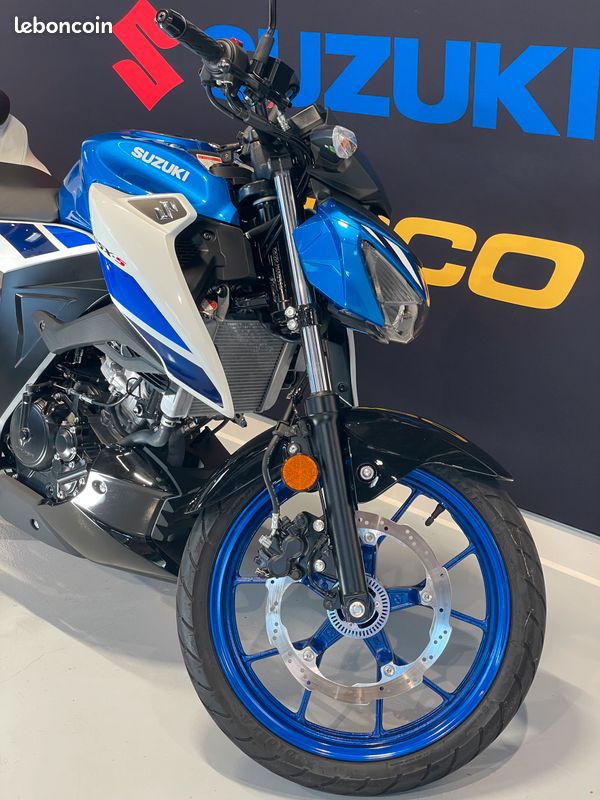SUZUKI GSX-S 125