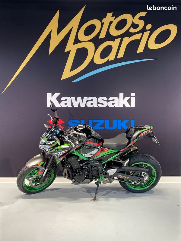 KAWASAKI Z900 FULL AKRAPOVIC