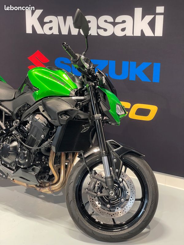 KAWASAKI Z900 bridée jeune permis A2