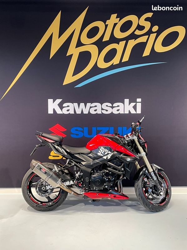 SUZUKI GSR 750 YOSHIMURA EDITION