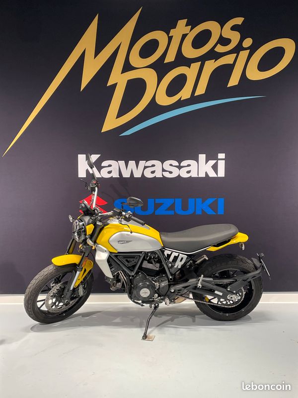 DUCATI SCRAMBLER 800 bridée jeune permis A2