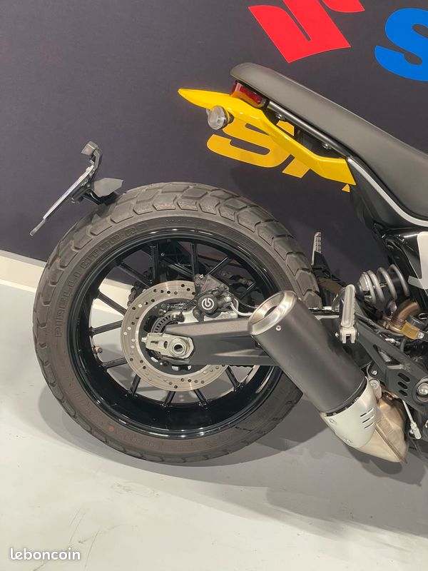 DUCATI SCRAMBLER 800 bridée jeune permis A2