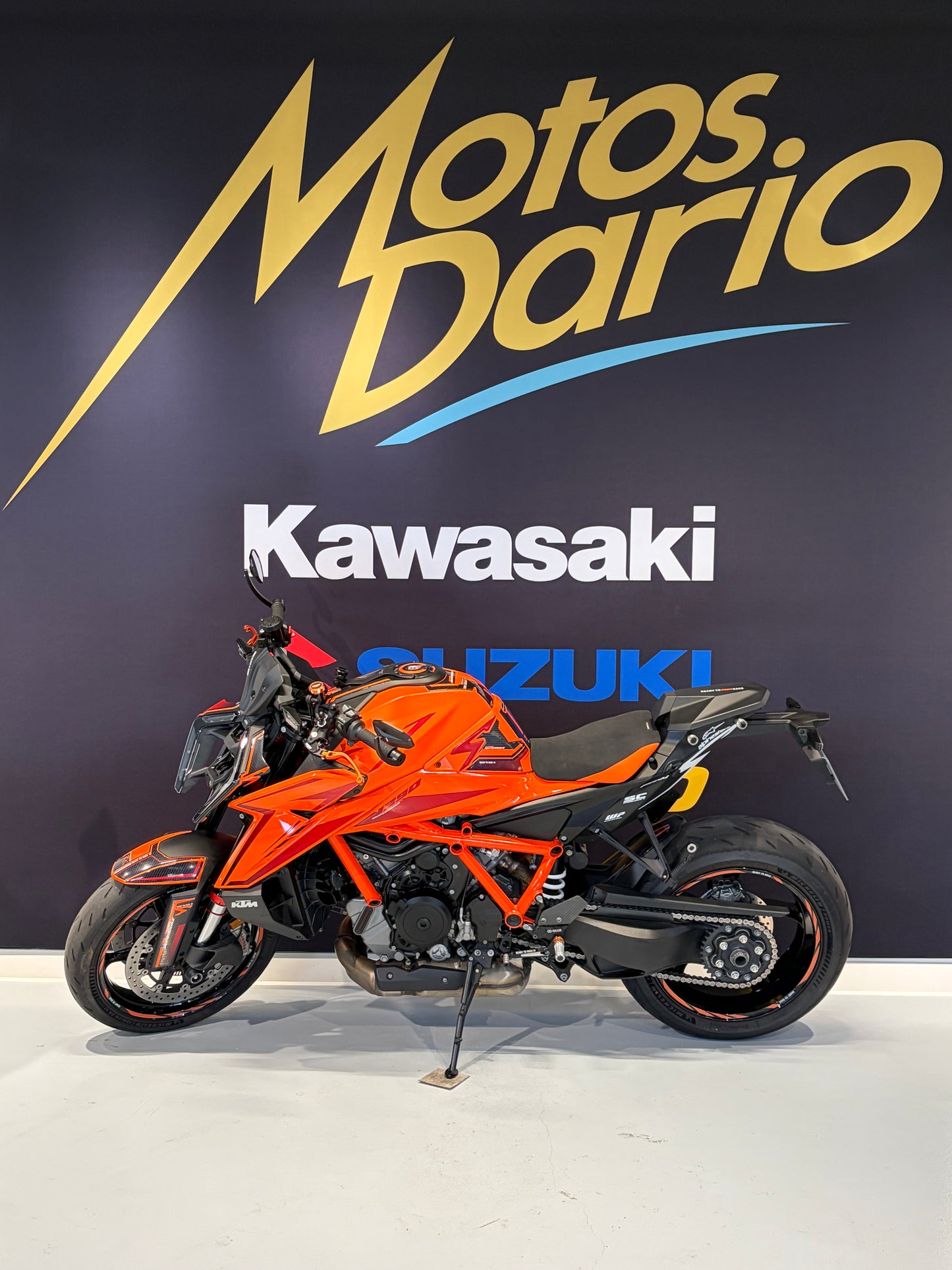 KTM 1390 SUPER DUKE R