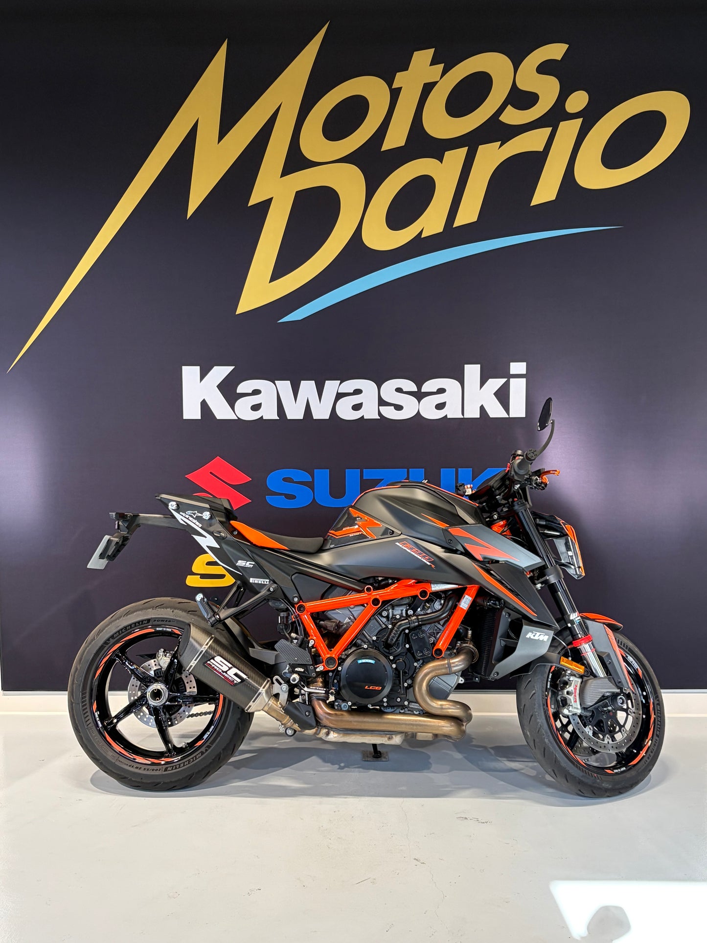 KTM 1390 SUPER DUKE R