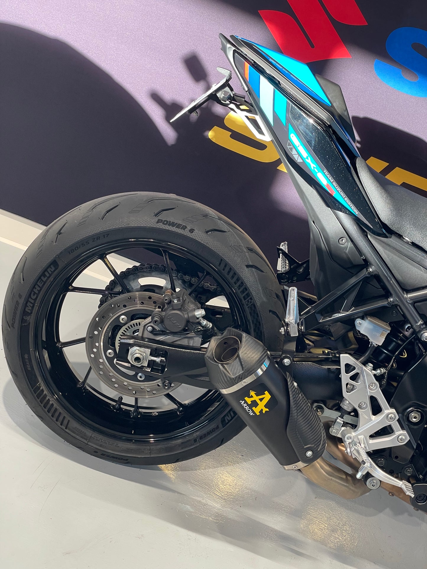 GSX-8S TEAM SUZUKI ARROW 35 KW