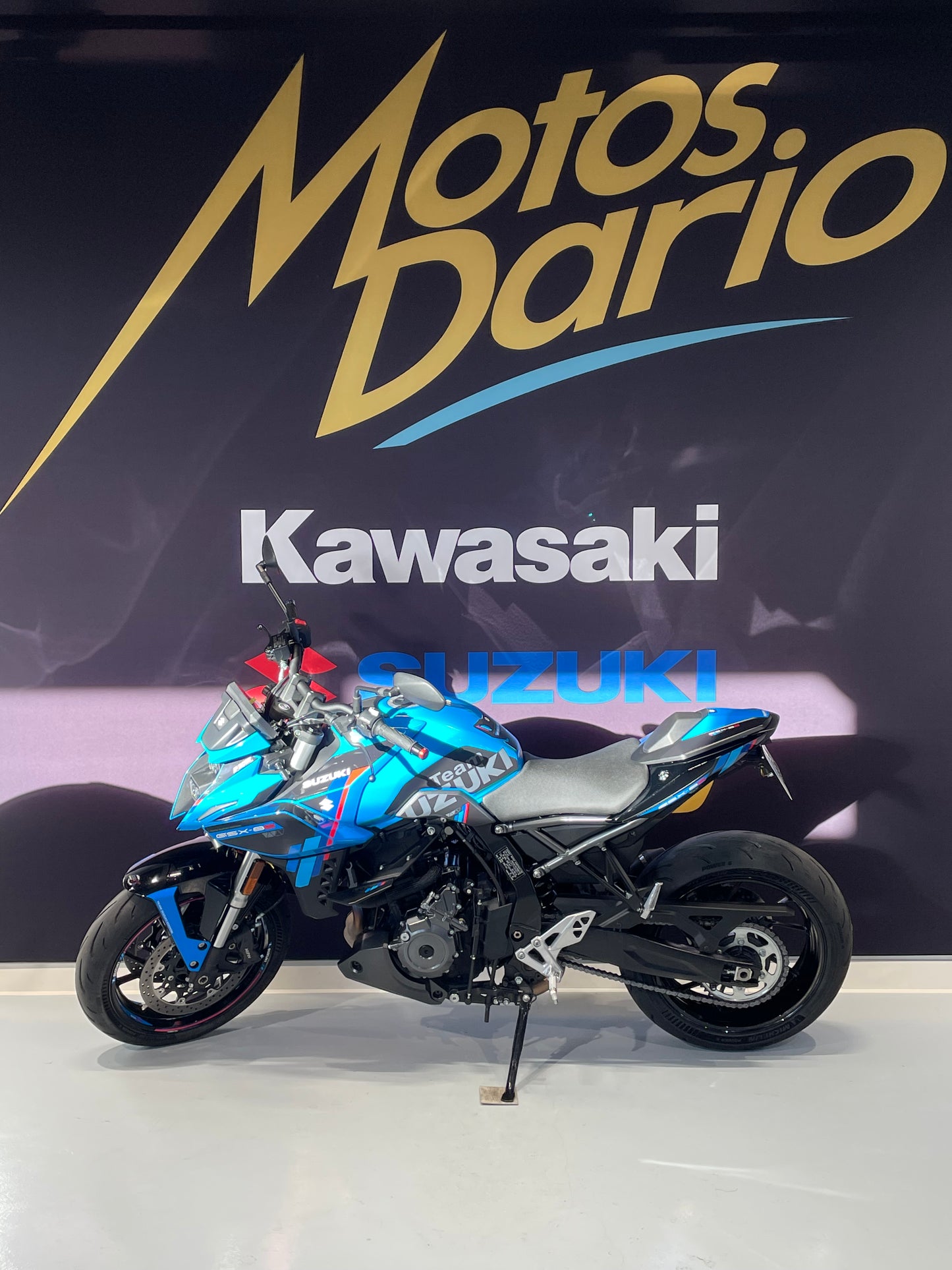 GSX-8S TEAM SUZUKI ARROW 35 KW