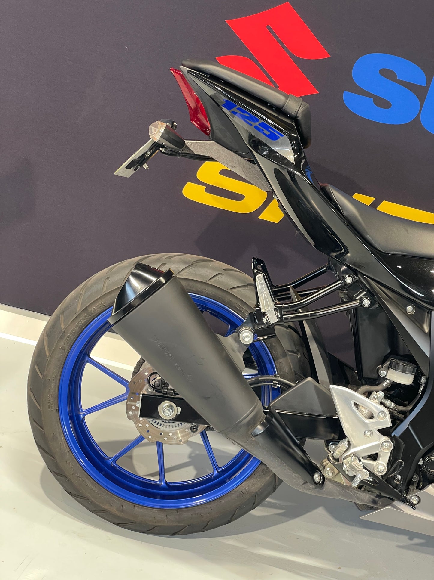 SUZUKI GSX-S 125