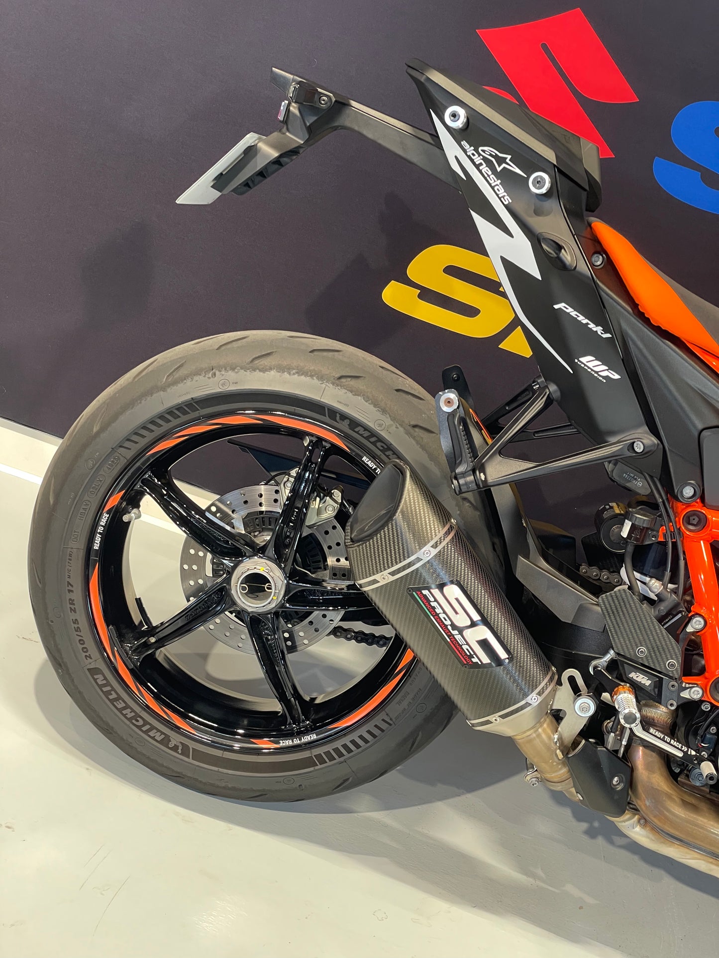 KTM 1390 SUPER DUKE R