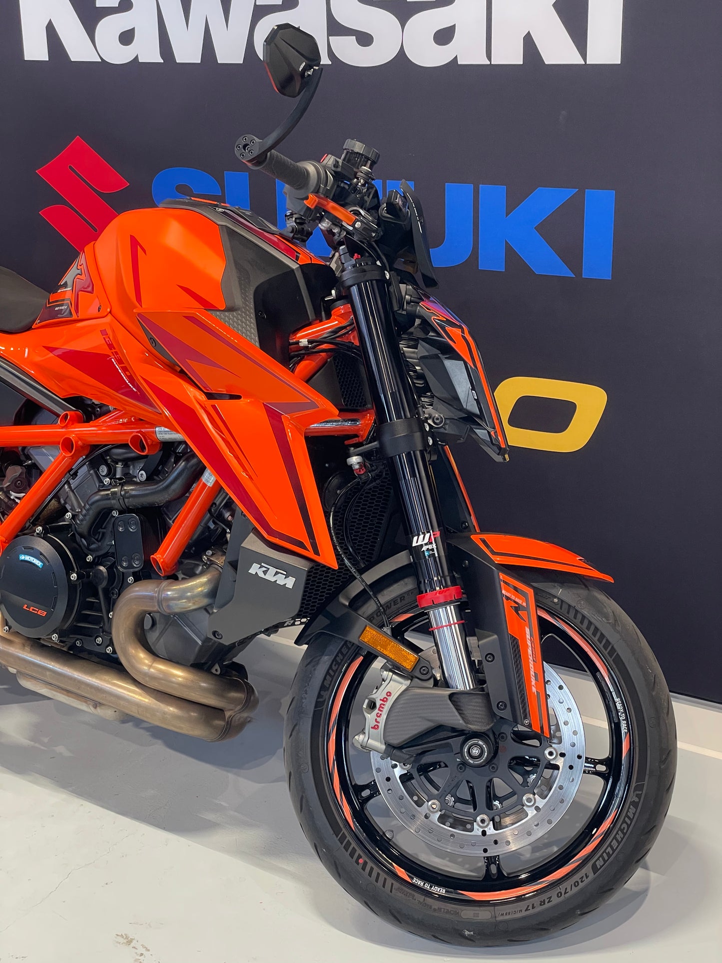 KTM 1390 SUPER DUKE R
