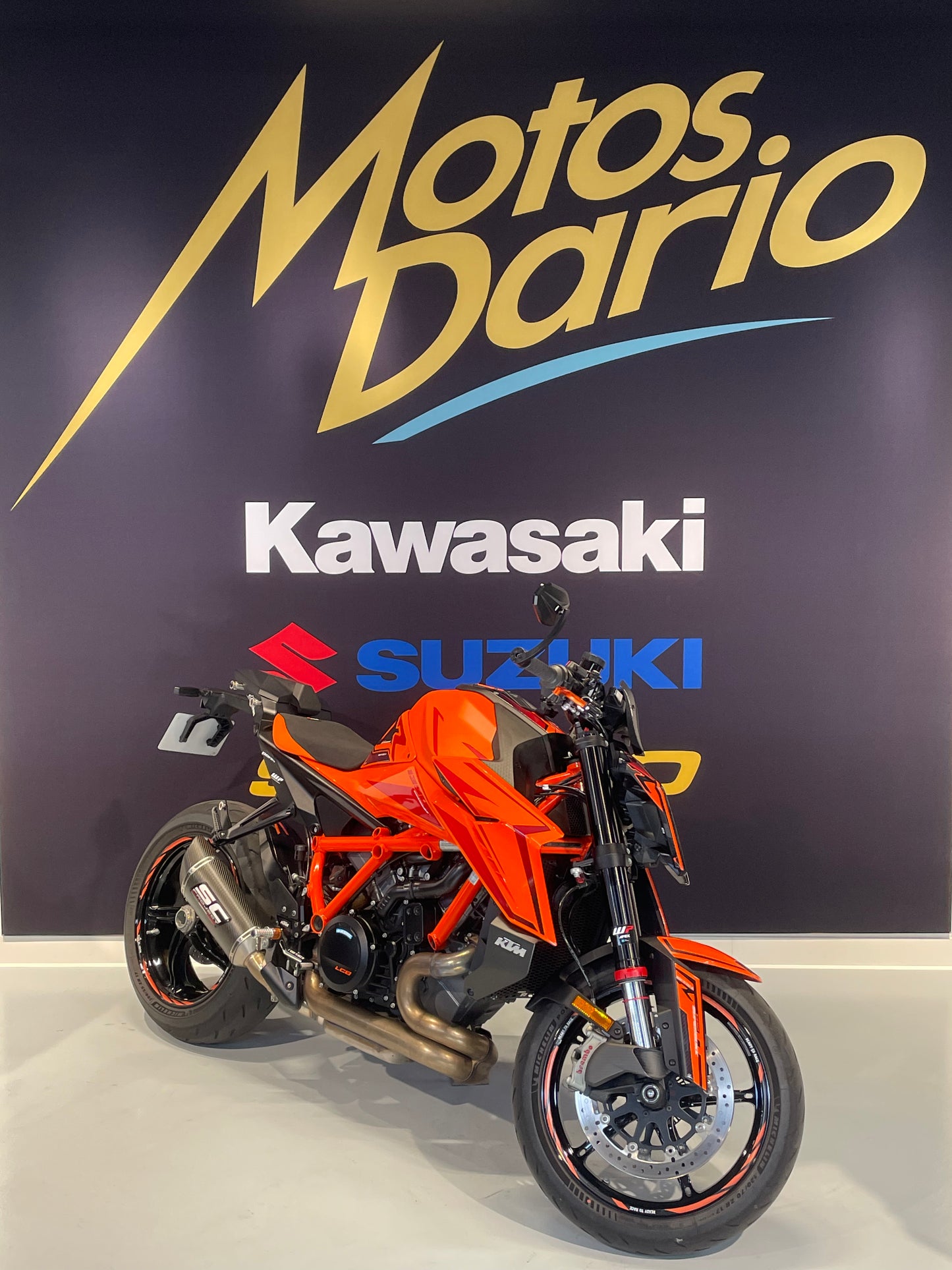 KTM 1390 SUPER DUKE R