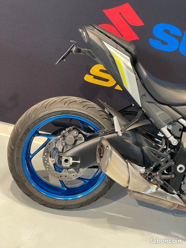 SUZUKI GSX-S 1000