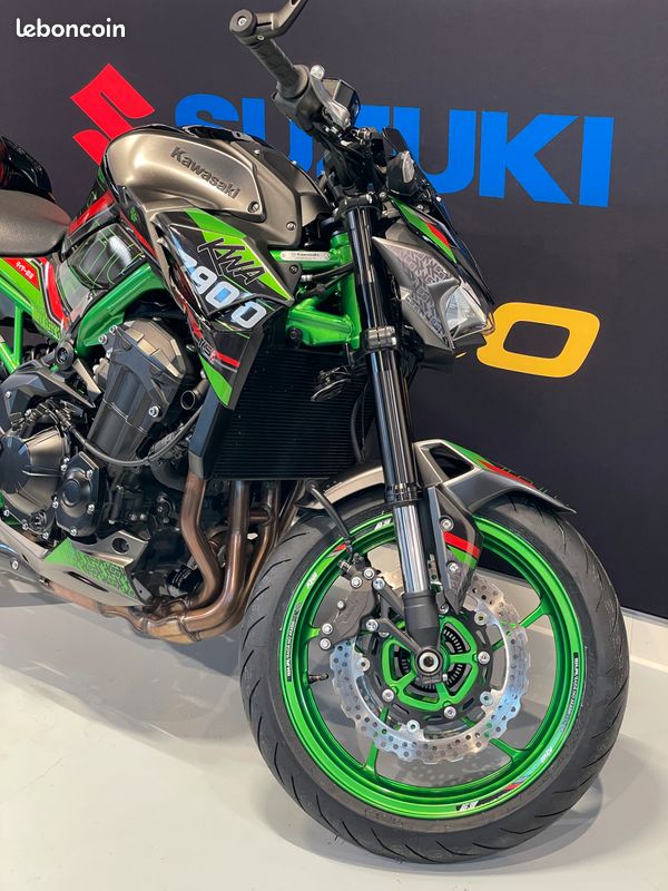 KAWASAKI Z900 FULL AKRAPOVIC