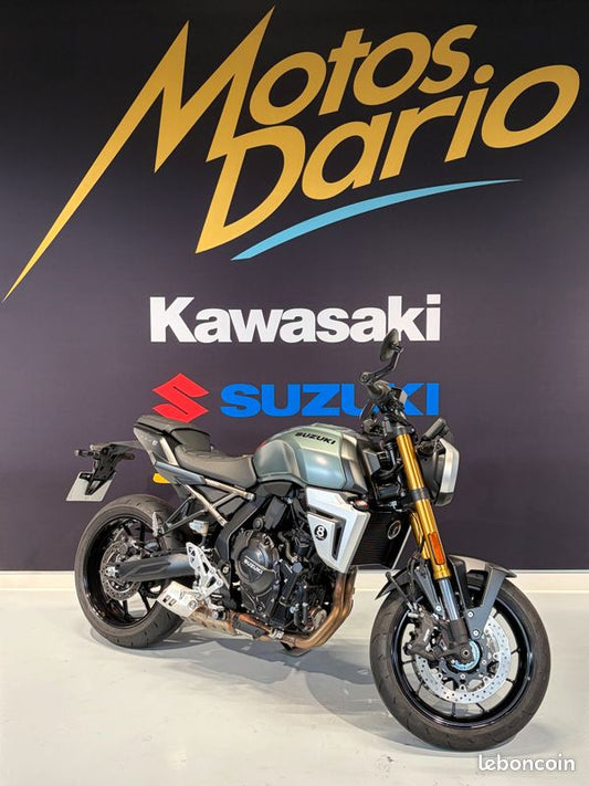 SUZUKI GSX-8T