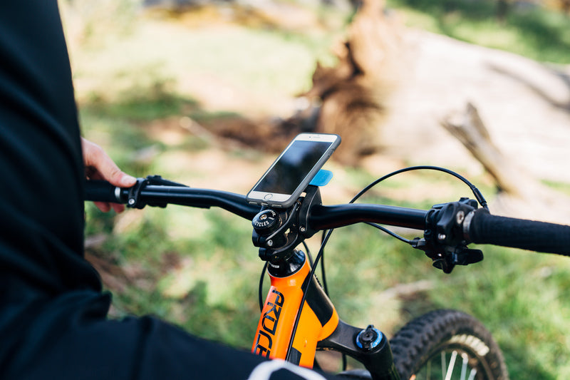 Support de montage QUAD LOCK Out Front