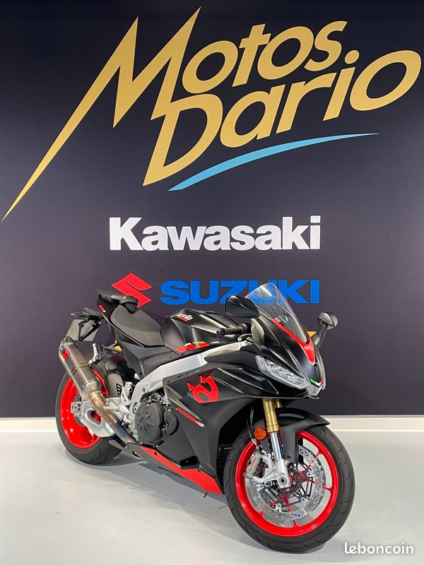 APRILIA RSV4 1100 Akrapovic