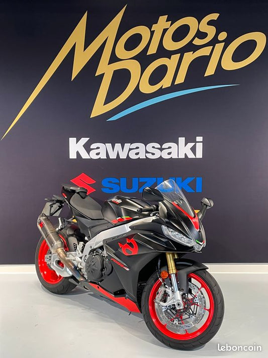 APRILIA RSV4 1100 Akrapovic