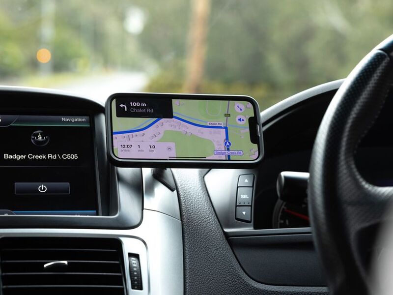 Support de smartphone QUAD LOCK tableau de bord