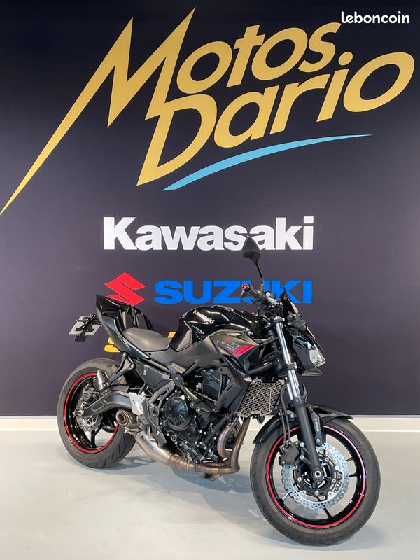 KAWASAKI Z650 PERFORMANCE Akrapovic bridée jeune permis A2